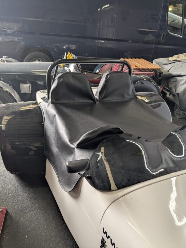 Full Tonneau Avon 2